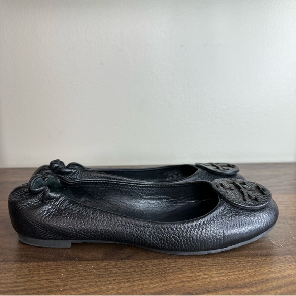 Tory Burch Minnie Black Leather Ballet Flats Sz 6 Womens - Picture 1 of 6